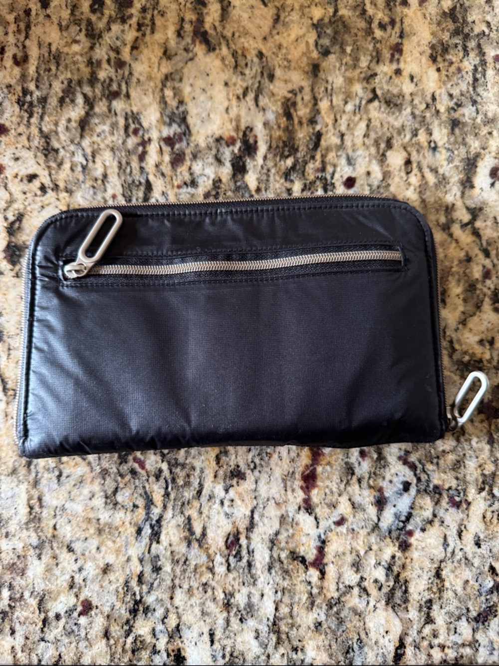 LeSportsac Essential Everyday Wallet   Black - Picture 4 of 5